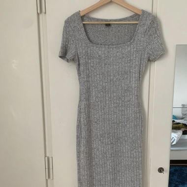 Kleid grau