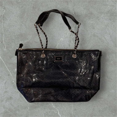 beautiful vintage guess bag in shiny black