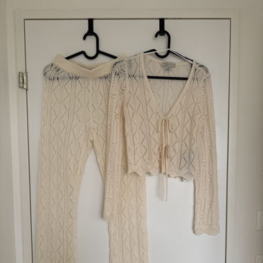 Gestricktes Set