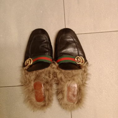 Slipper in pelle imbottiti Gucci marrone