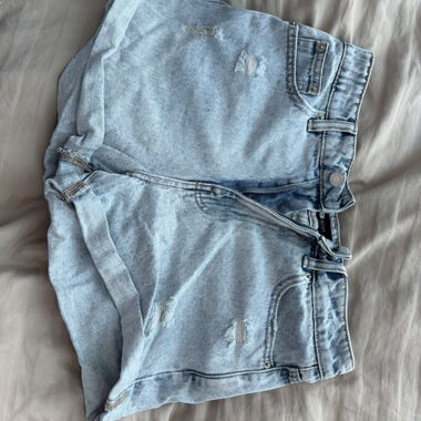 Blaue Denim Shorts