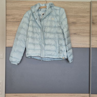 Veste Levi's neuve, taille M, bleu clair