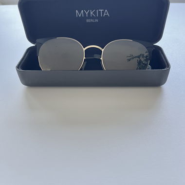 Lunettes de soleil MYKITA