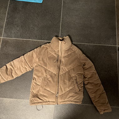 Giacca invernale beige in velluto a coste