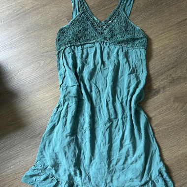 Robe vintage en dentelle verte