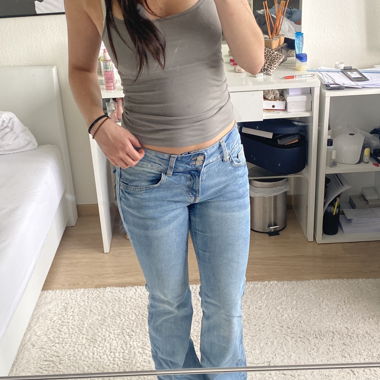 Flared Jeans