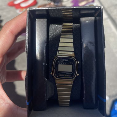 Casio Digitalarmbanduhr
