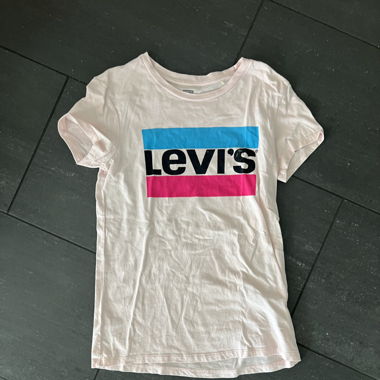 Levis T-Shirt pink