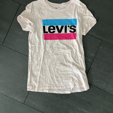 T-shirt Levis rose