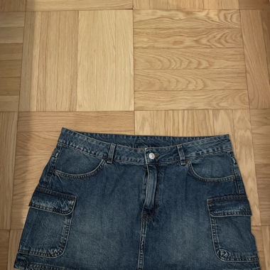 Minijupe en jeans H&M