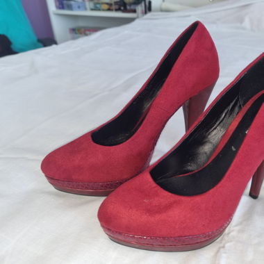 Talon rouge velour