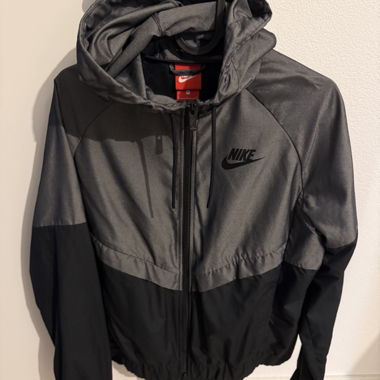 Nike windbreaker