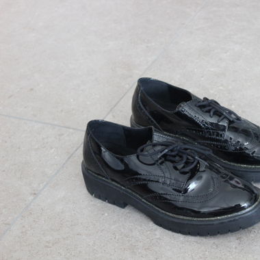 Scarpe lucide nere