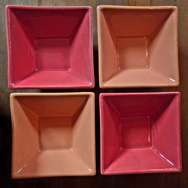 Set di 4 ciotole quadrate in ceramica rosa