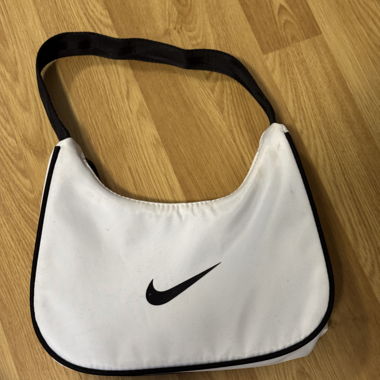 Nike Sports Clutch