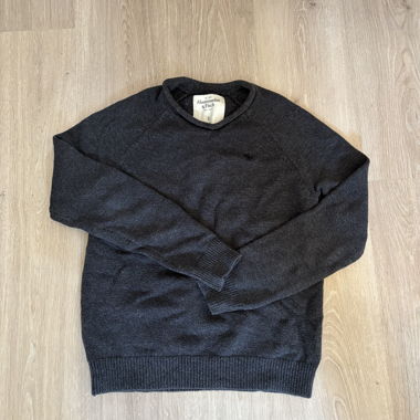 A&F sweater 