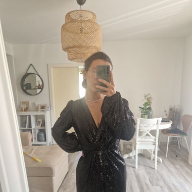 Robe noir paillette