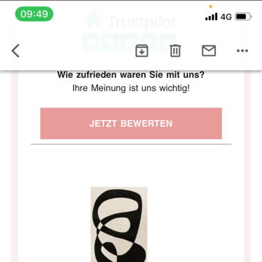 Grosser Teppich - schwarzweiss