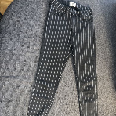Gestreifte skinny Jeans