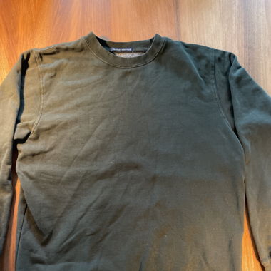 BRANDY MELVILLE green sweater