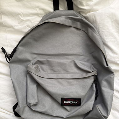 Eastpak-Grauer Rucksack