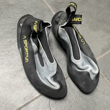 Climbing shoes