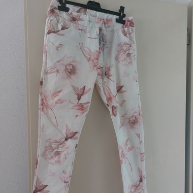 Pantaloni estivi
