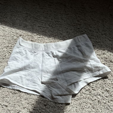 Basic Weisse Shorts