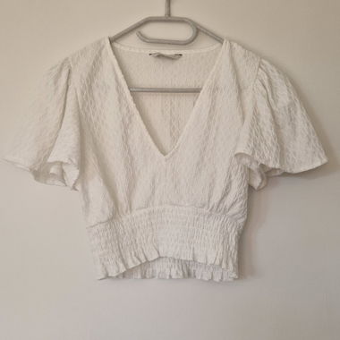 White layering blouse
