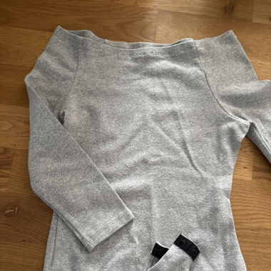 langarm body grau