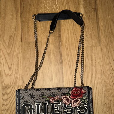 Guess Tasche