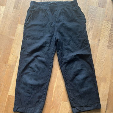 schwarze Stoffhose