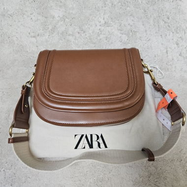 Pochette Zara