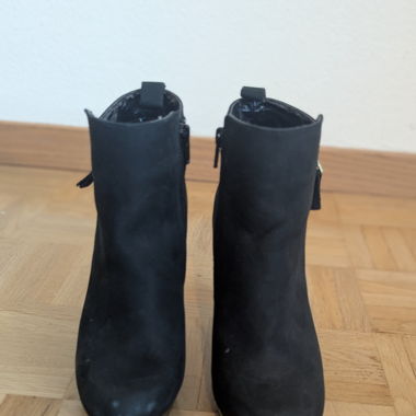Stiefeletten mit Absatz