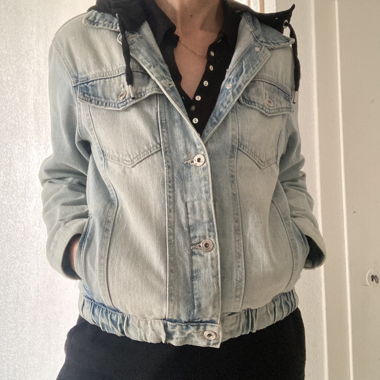 Veste en jean à capuche FB sister 