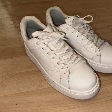 ZARA Men Leder Sneaker Weiss