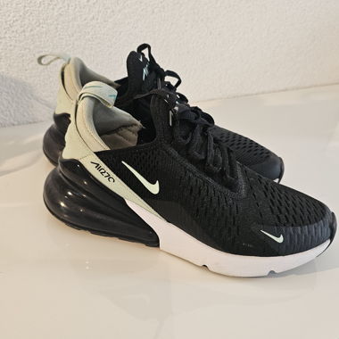 Nike Air Max 270