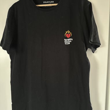 T-shirt noir HRTBRKR Social Club
