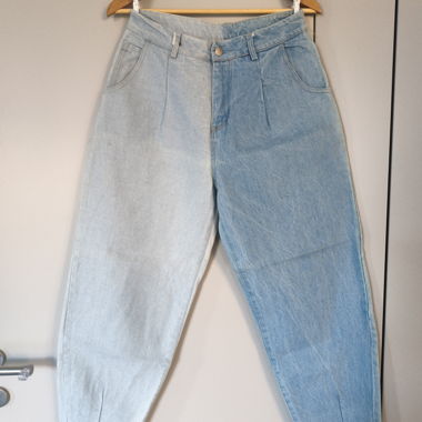Bicolor Ballonjeans mit hohem Bund