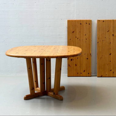 Esstisch im Landhausstil mit 2 Einlegeplatten 1970
