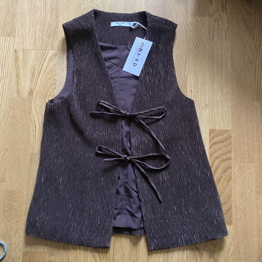 Gilet NA-KD