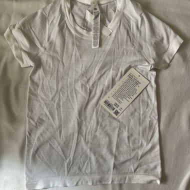 Lululemon Tech Short Sleeve Shirt Gr. 4
