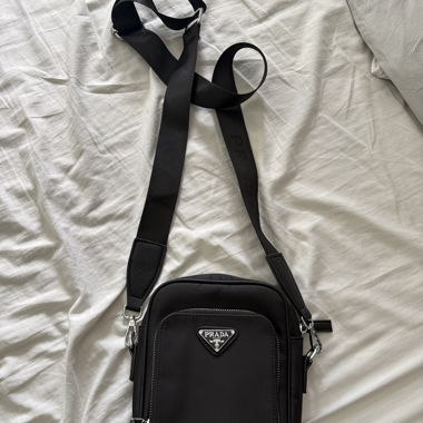 Borsa a tracolla nera Prada