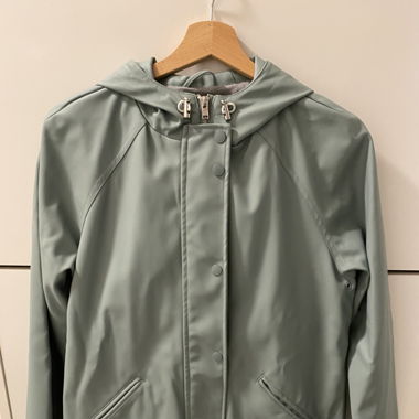 Stylische Regenjacke