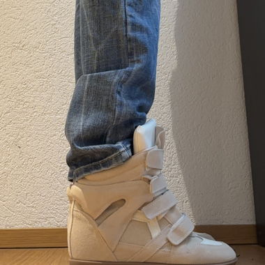 Wedge sneakers