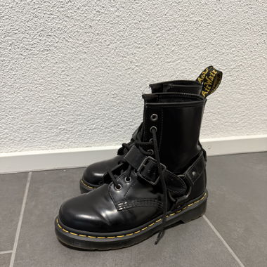 Dr. Martens