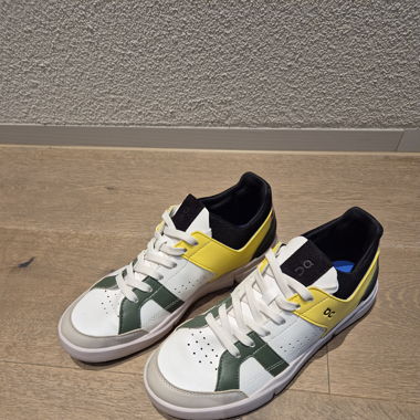 ON The Roger Clubhouse Sneaker