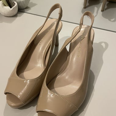 Kelly & Katie nude Slingback-Peeptoe-Pumps