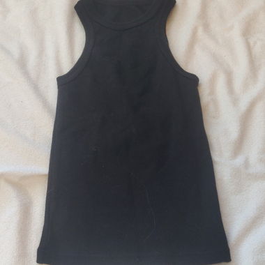 Schwarzes Muscle shirt eng