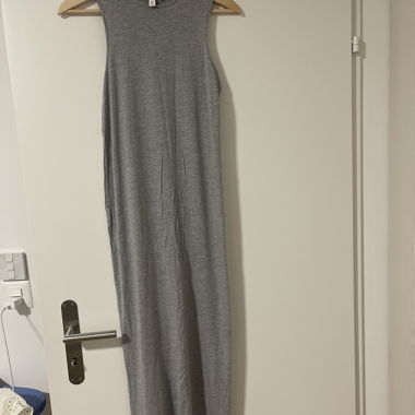 H&M Grey Sleeveless Dress